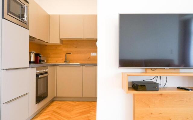 Nadland Apartments B7