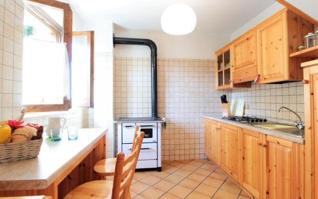 Wooden chalet in Pieve Tesino with garden