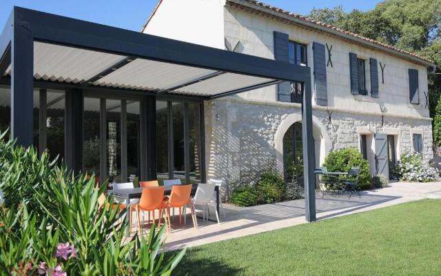 Maison Saint-Étienne-du-Grès, 6 pièces, 8 personnes - FR-1-599-17