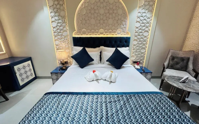 Hotel Meena Aurum Inn