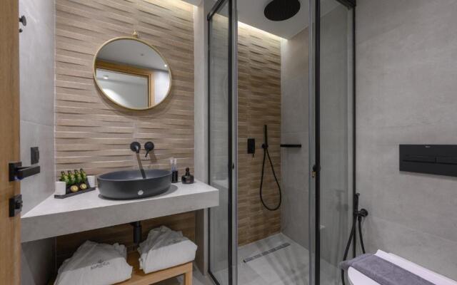 Marea Boutique Suites