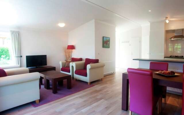 Well-kept chalet with dishwasher, close to Park De Veluwe