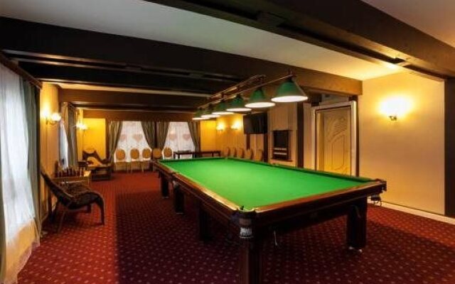 Hamilton Hotel