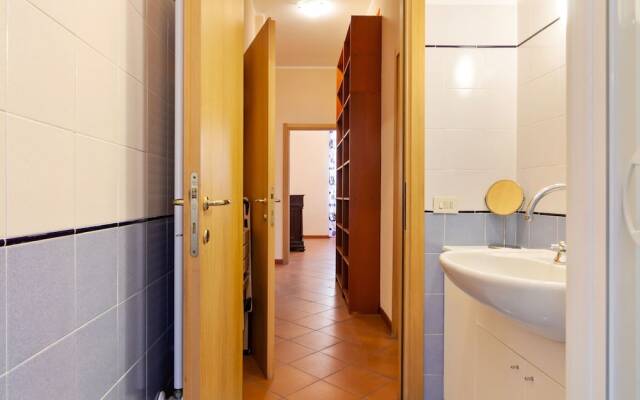 Spacious Apartment in Rapallo with Balcony