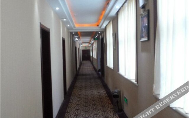 尉氏宇源商务酒店