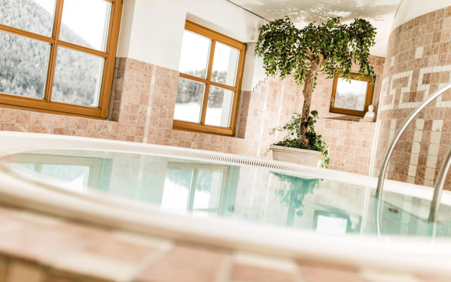 Astor Apartments&Suites