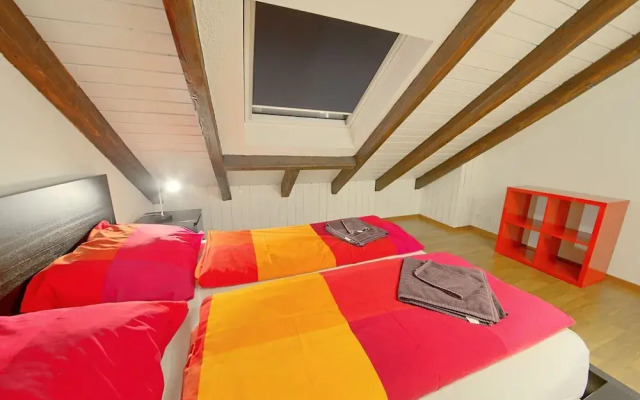 ZH Strawberry - Oerlikon Hitrental Apartment