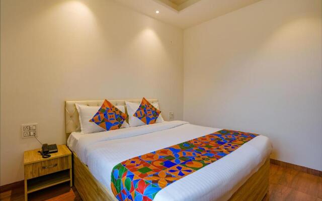 Fabhotel Farmaish Garden
