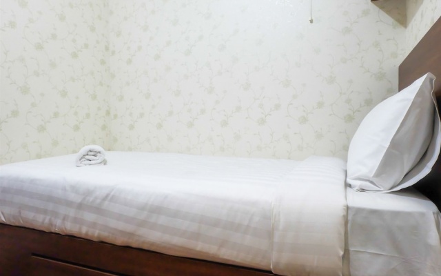 Modern Room Bassura Apartment With Direct Access To Shopping Center – Guest Rooms – Jakarta