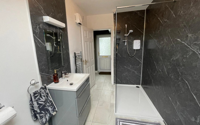 Rosebank Apartment no 3