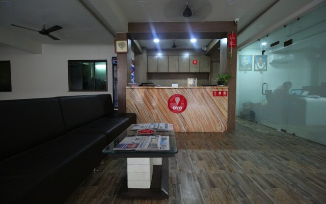 OYO 6840 Hotel City Inn