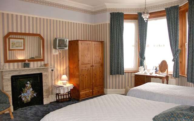 The Moorings - Guest House