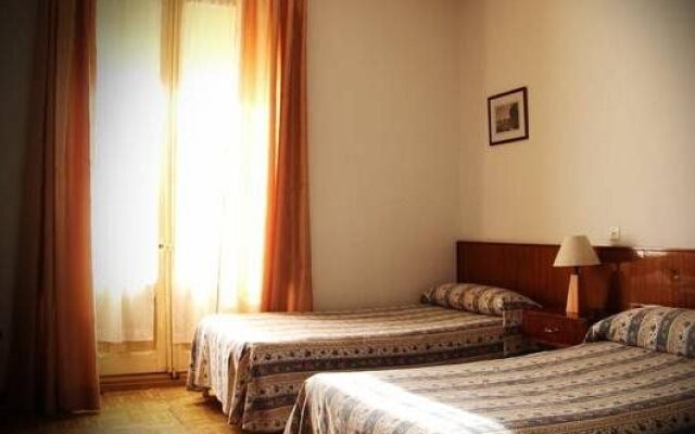 Pension Central