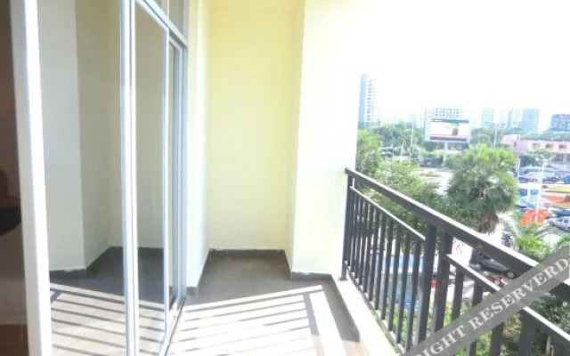 Fenghuang Lidao Hotel
