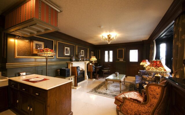 The Old England Manor