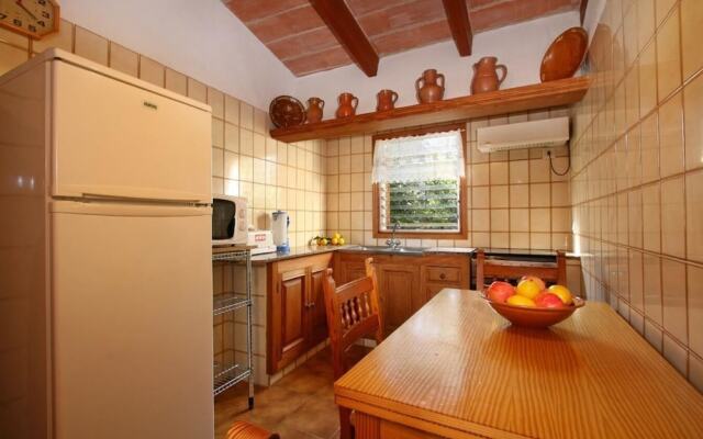 Villa - 4 Bedrooms with Pool - 103228