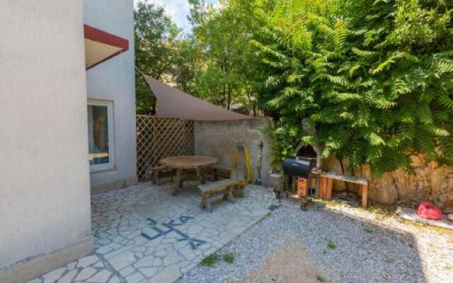 Apartment Julija 5