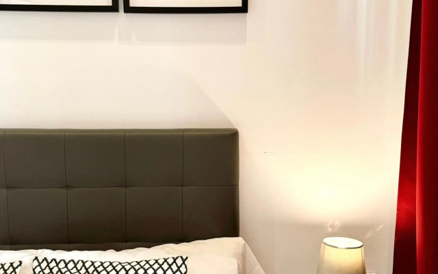 Fabulous City Centre One Bedroom Mayfair Apartment - Grand Central House