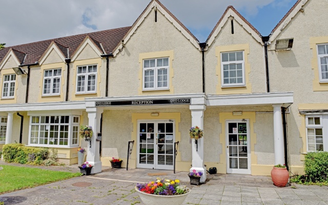 OYO the Gables Hotel, Birmingham Airport