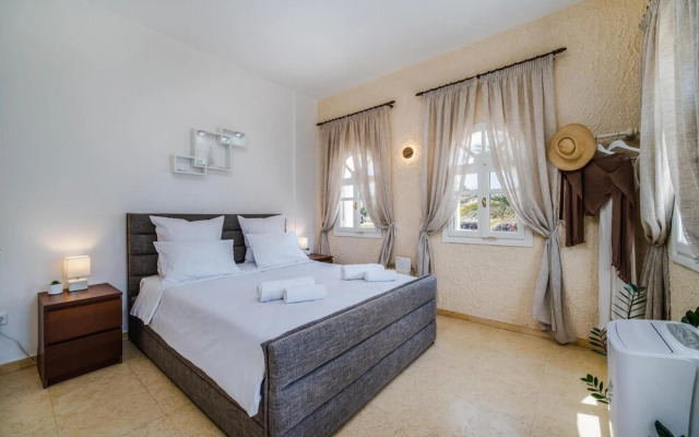 Villa Celma in Santorini