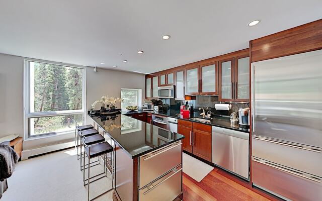 450eliot 3 Bedroom Condo