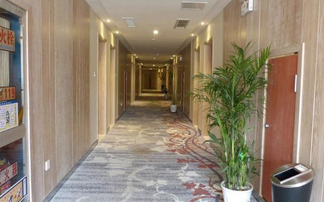Tianzhu Mountain Buckingham Palace Hotel