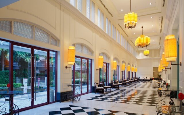 Отель Centara Grand Beach Resort Phuket