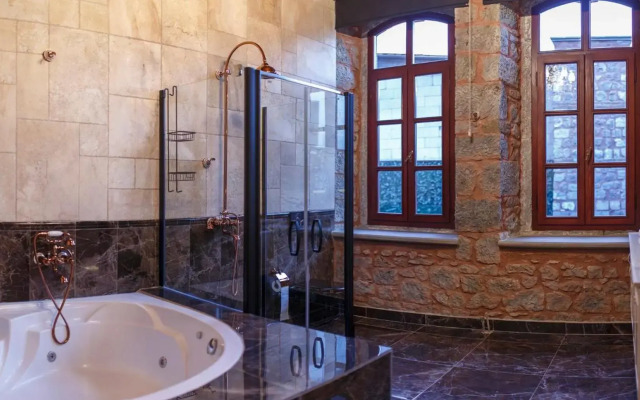 Verula City Luxury Villa