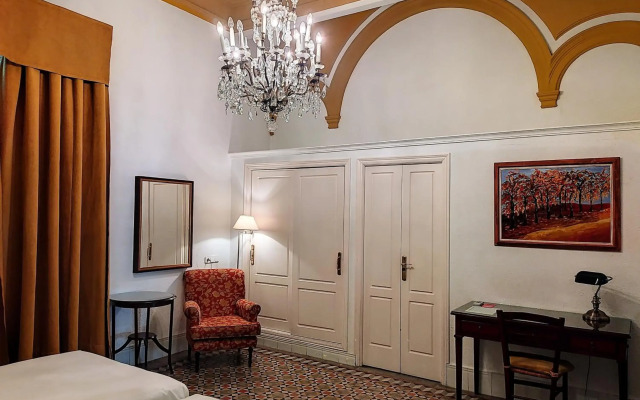 Hotel Simón