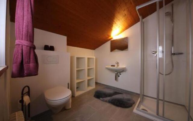 Voa Crestas 7 (715 He)