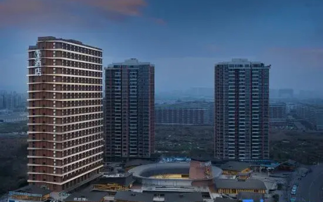 JinYue YiSheng Hotel