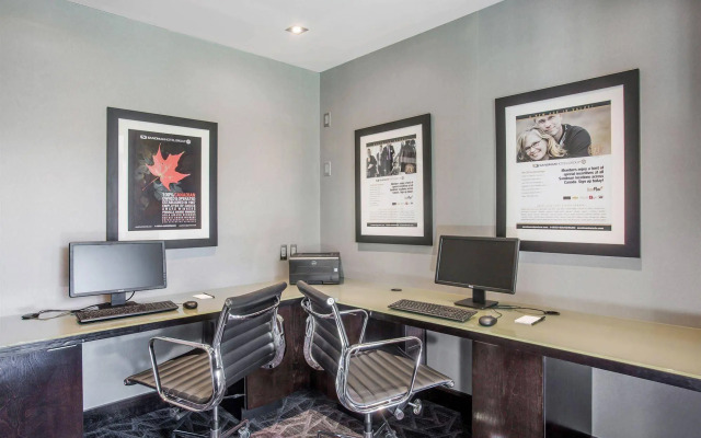 Sandman Signature Kamloops Hotel