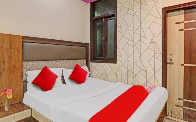 OYO Flagship 806856 Hotel Ashirvad