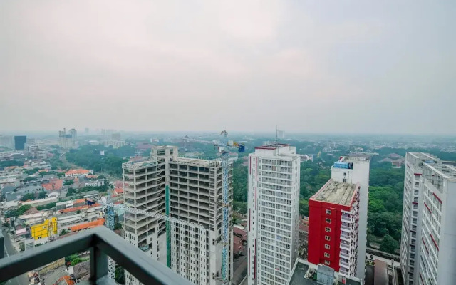 Fully Furnished With Modern Design Studio At Evenciio Apartment
