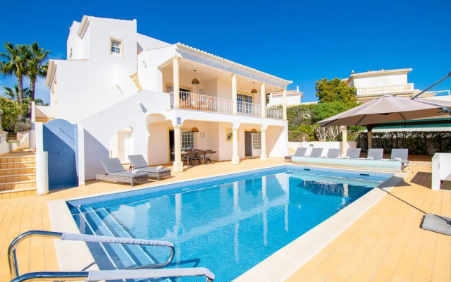 Casa Filipa Lower Floor