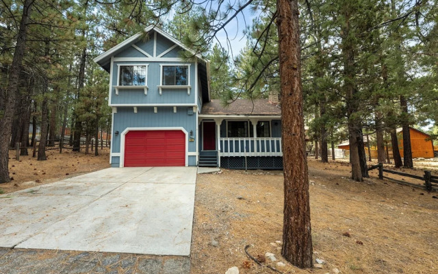 Bear Woods 3BR Retreat