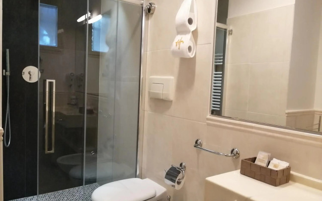 HamilTown Hotel