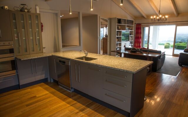 3 Bedroom House Tuki Tuki Valley (Sojourn)
