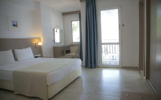 Bodrum Sea Side Beach Club Hotel
