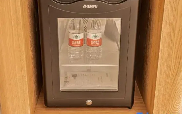 Starway Hotel (Zhangye Bell Tower)