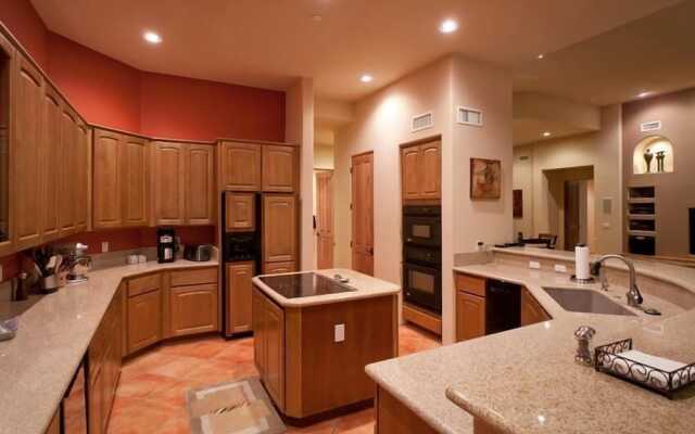 Troon Monument By Signature Vacation Rentals