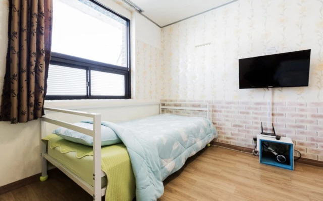 Goseong Good Day House Pension