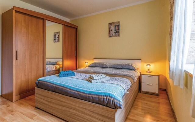 Awesome Home in Fazana With Wifi and 2 Bedrooms