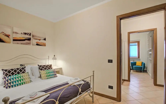 Amirovista Lake View & Shared Pool