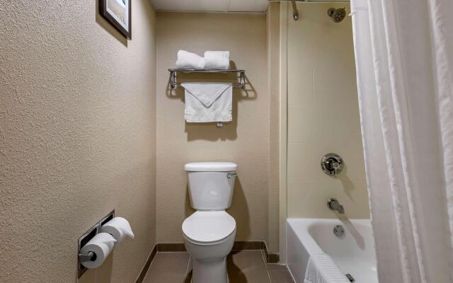 Comfort Inn Edison - New Brunswick