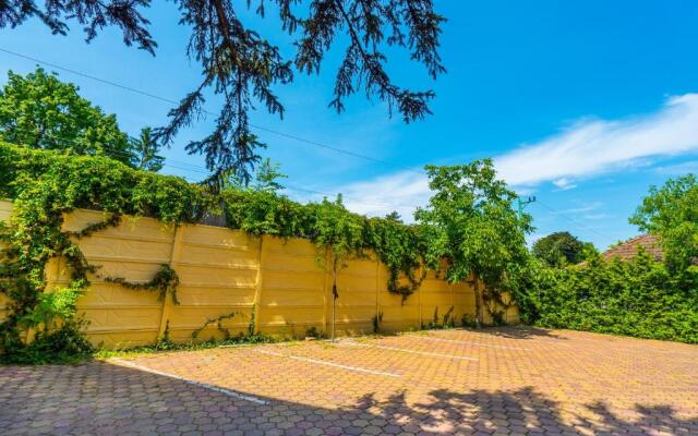 Riviéra Apartmanház