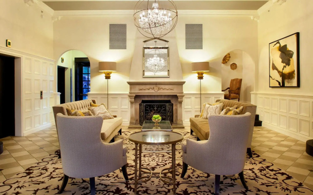 Ambassador Hotel Tulsa, Autograph Collection