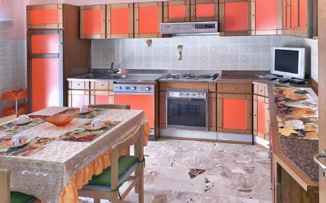 Casa Alba by holidayngo