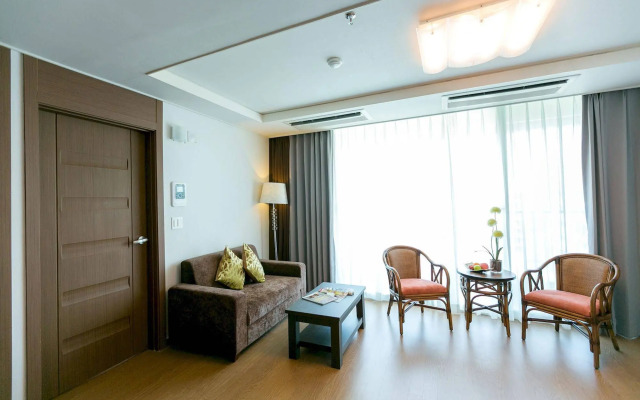 Xenia Hotel Clark - Multi Use Hotel