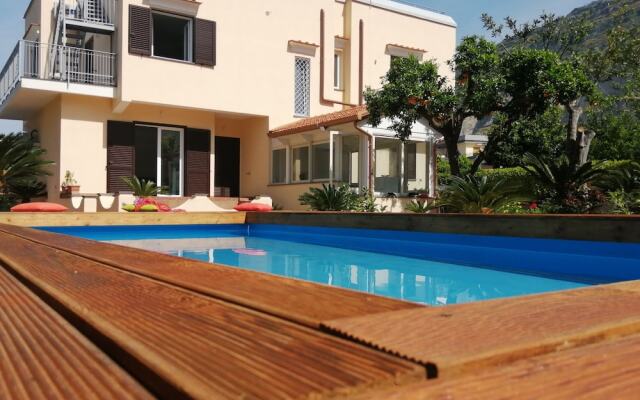 Summer Colors rooms & apartments